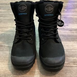 Palladium waterproof boots
